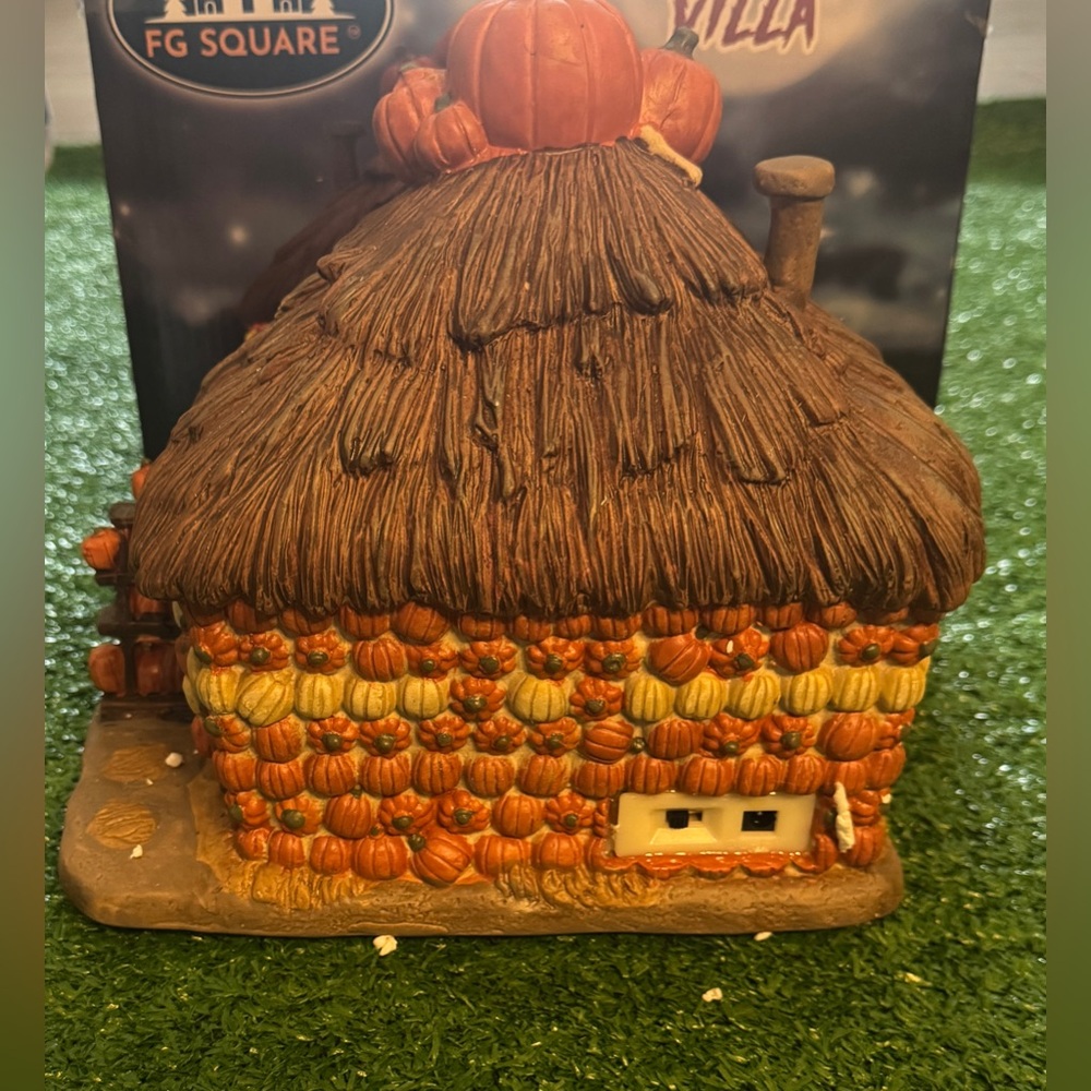 LED Pumpkin Villa - Halloween Decoration - Picture 7 of 12